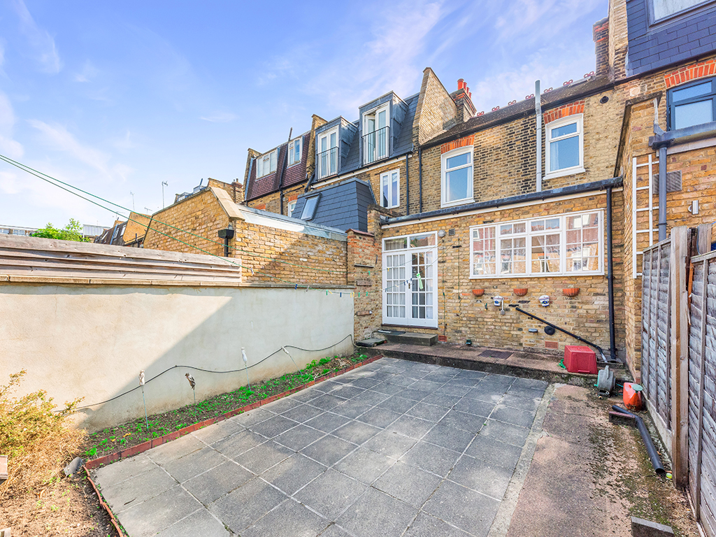 SOLDCrabtree Lane, £1.100,000 Francis James